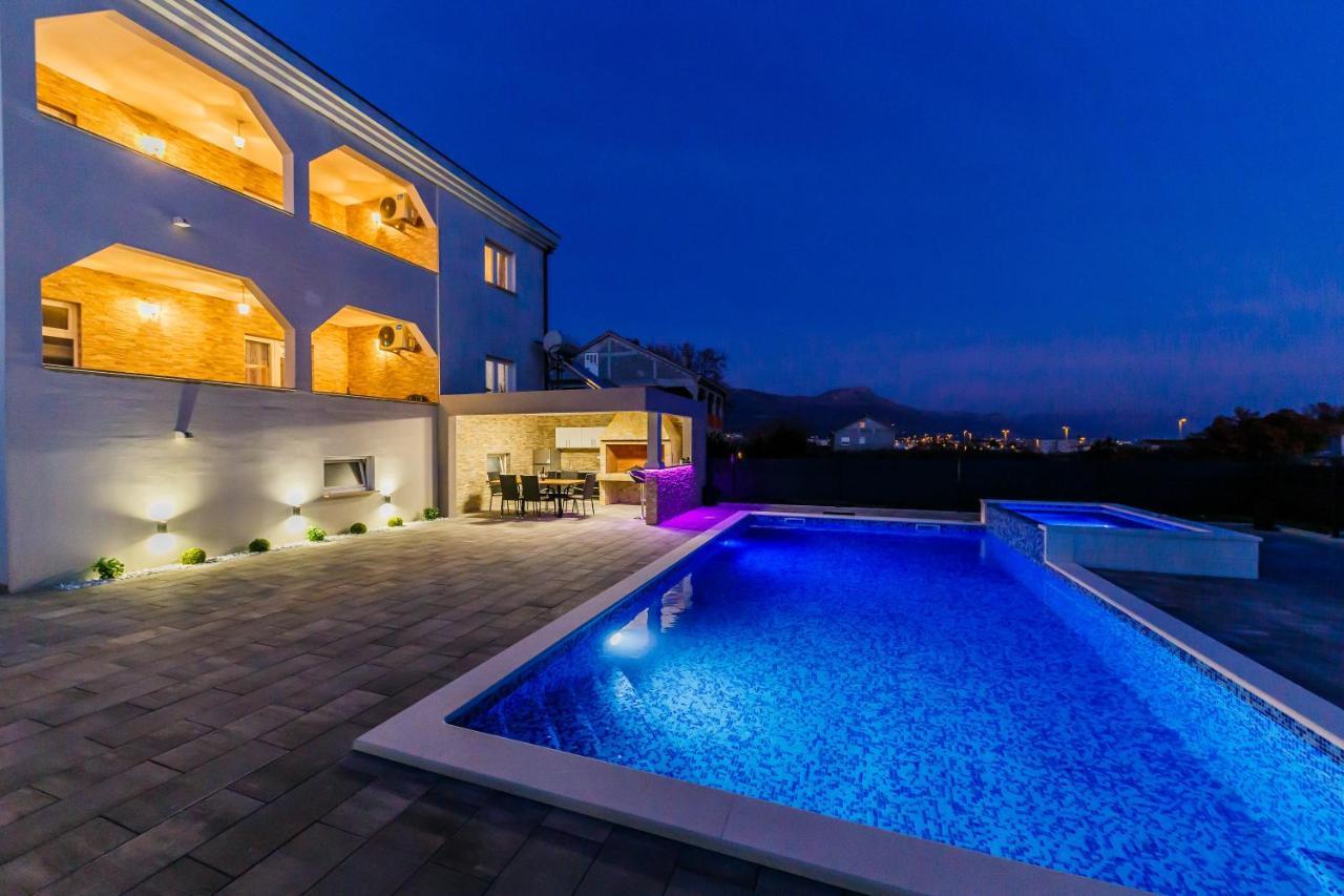 Villa Lamarin Kastela Exterior photo