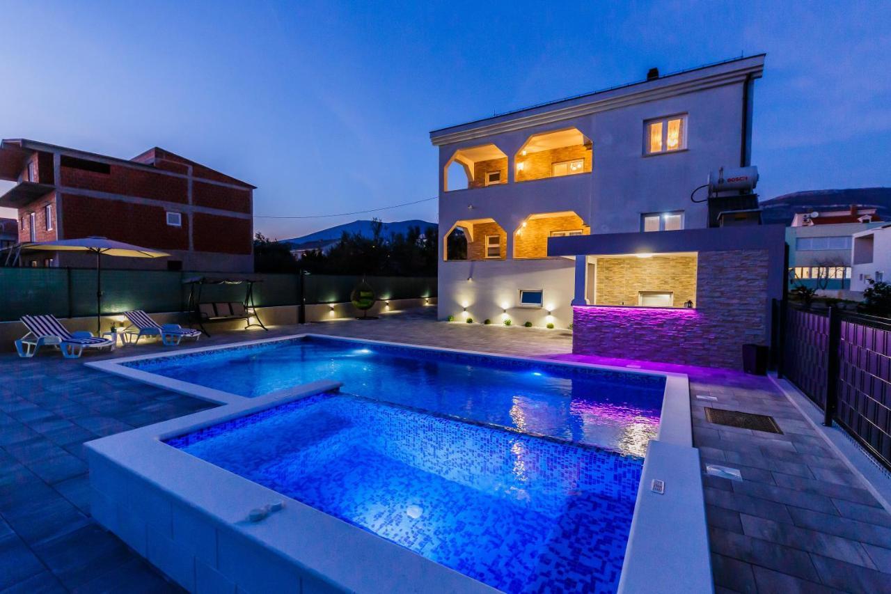 Villa Lamarin Kastela Exterior photo
