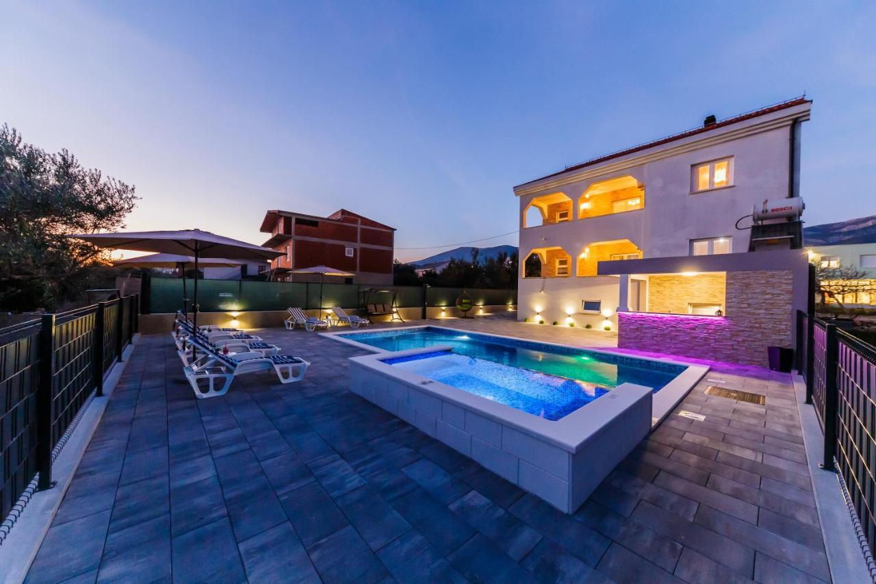 Villa Lamarin Kastela Exterior photo