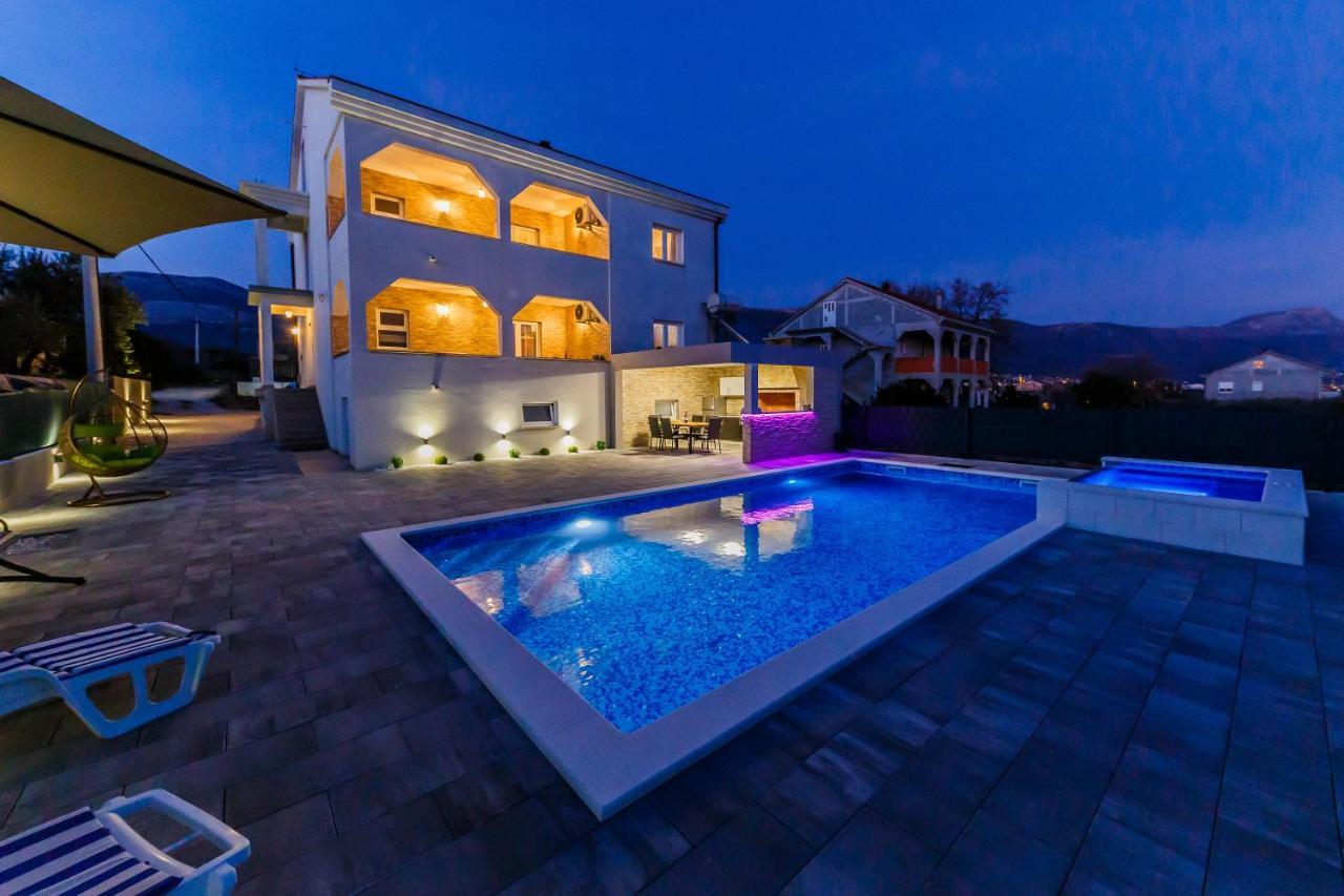 Villa Lamarin Kastela Exterior photo